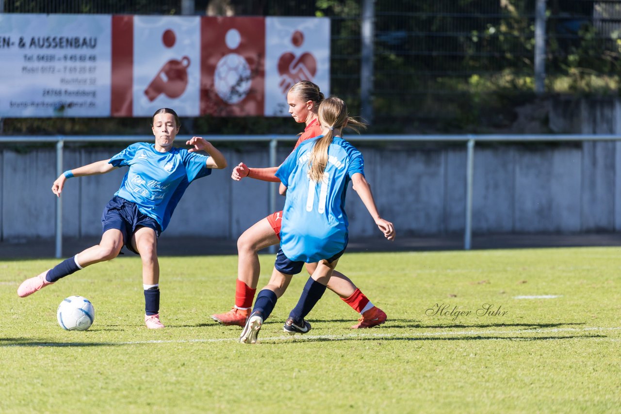 Bild 64 - wBJ TuS Rotenhof - Holstein Kiel : Ergebnis: 1:4